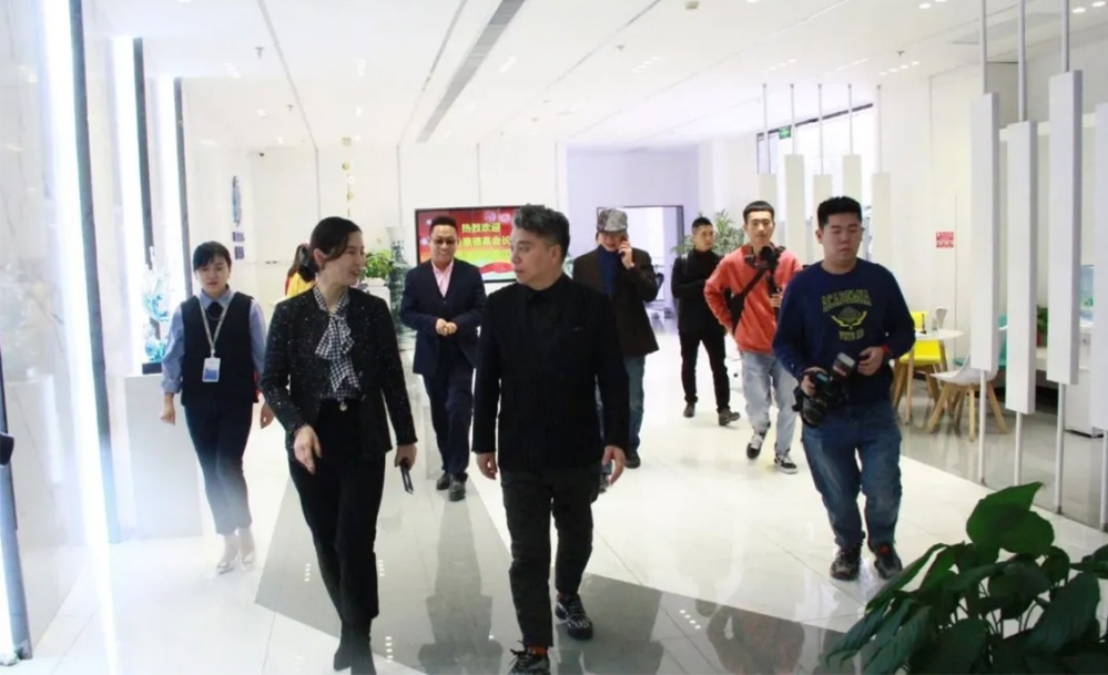  中美協(xié)會會長唐德高先生蒞臨佰鴻，盛贊醫(yī)美品牌實力！